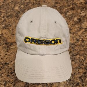 Oregon Embroidered Beige‎ Cap